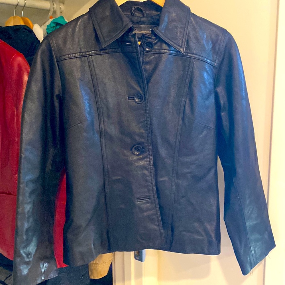 Vintage Banana Republic 100% genuine leather coat